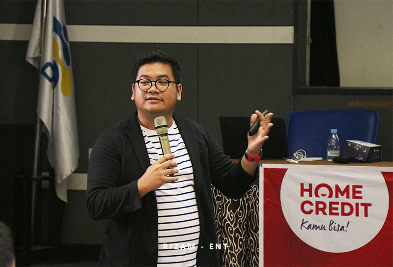 Home Credit Indonesia Tunjuk PENS sebagai Salah Satu Tuan Rumah Campers Roadshow